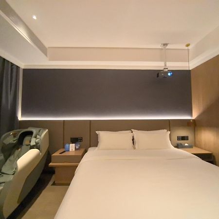 Luyue Hotel Movie Hotel Huaqiangbei Convention And Exhibition Center Branch Shenzhen Exterior photo
