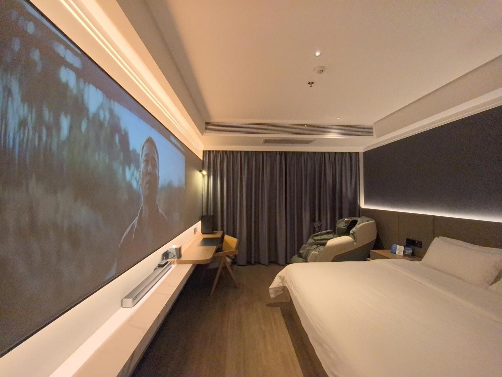 Luyue Hotel Movie Hotel Huaqiangbei Convention And Exhibition Center Branch Shenzhen Exterior photo