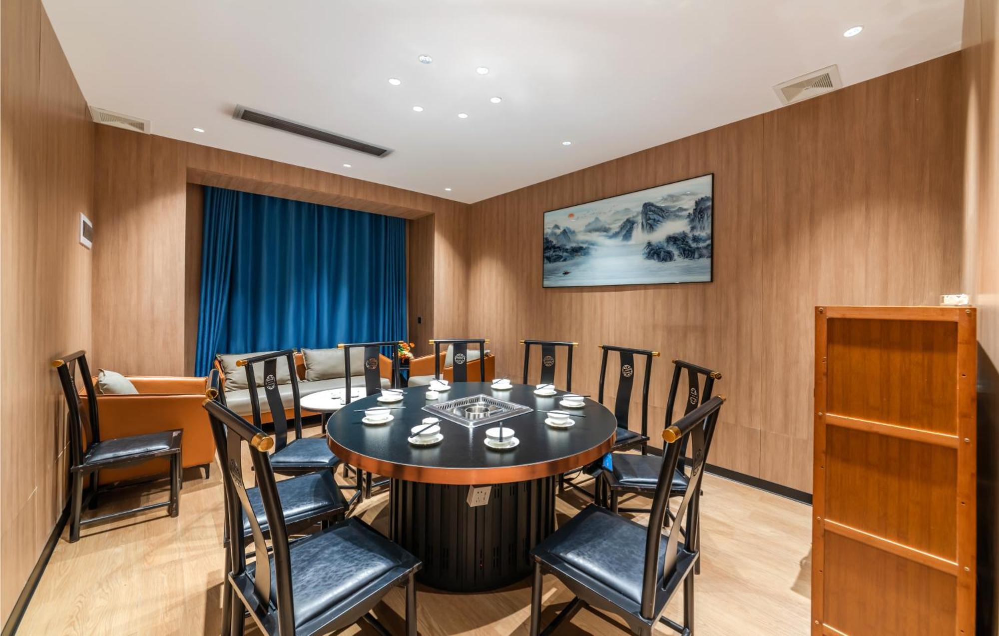 Luyue Hotel Movie Hotel Huaqiangbei Convention And Exhibition Center Branch Shenzhen Exterior photo