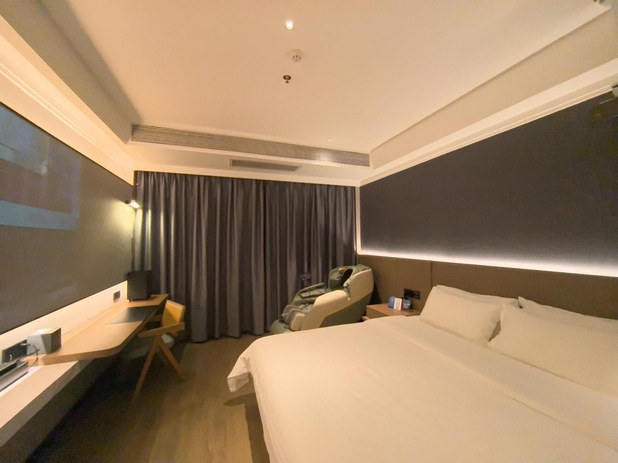 Luyue Hotel Movie Hotel Huaqiangbei Convention And Exhibition Center Branch Shenzhen Exterior photo