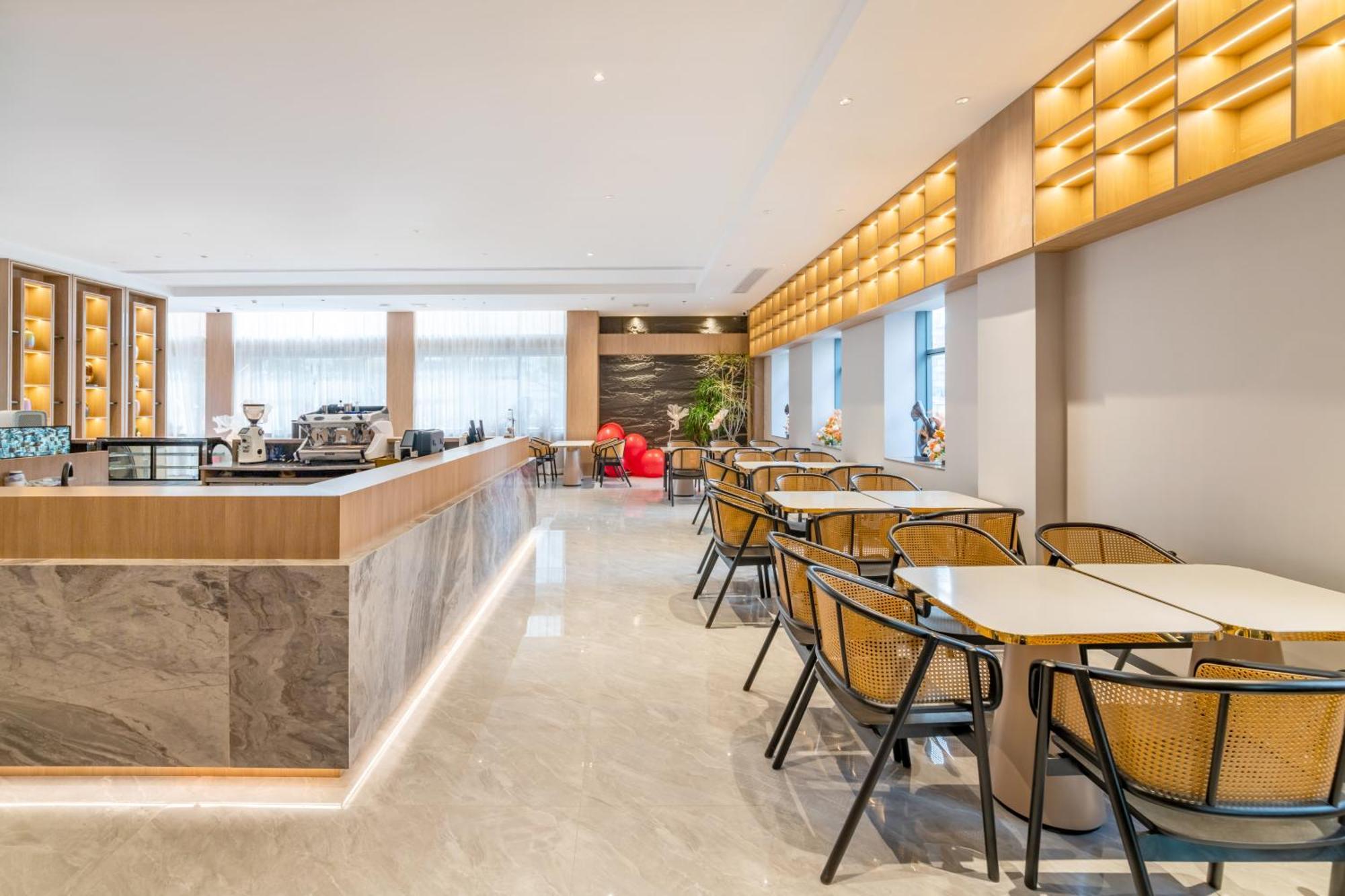Luyue Hotel Movie Hotel Huaqiangbei Convention And Exhibition Center Branch Shenzhen Exterior photo