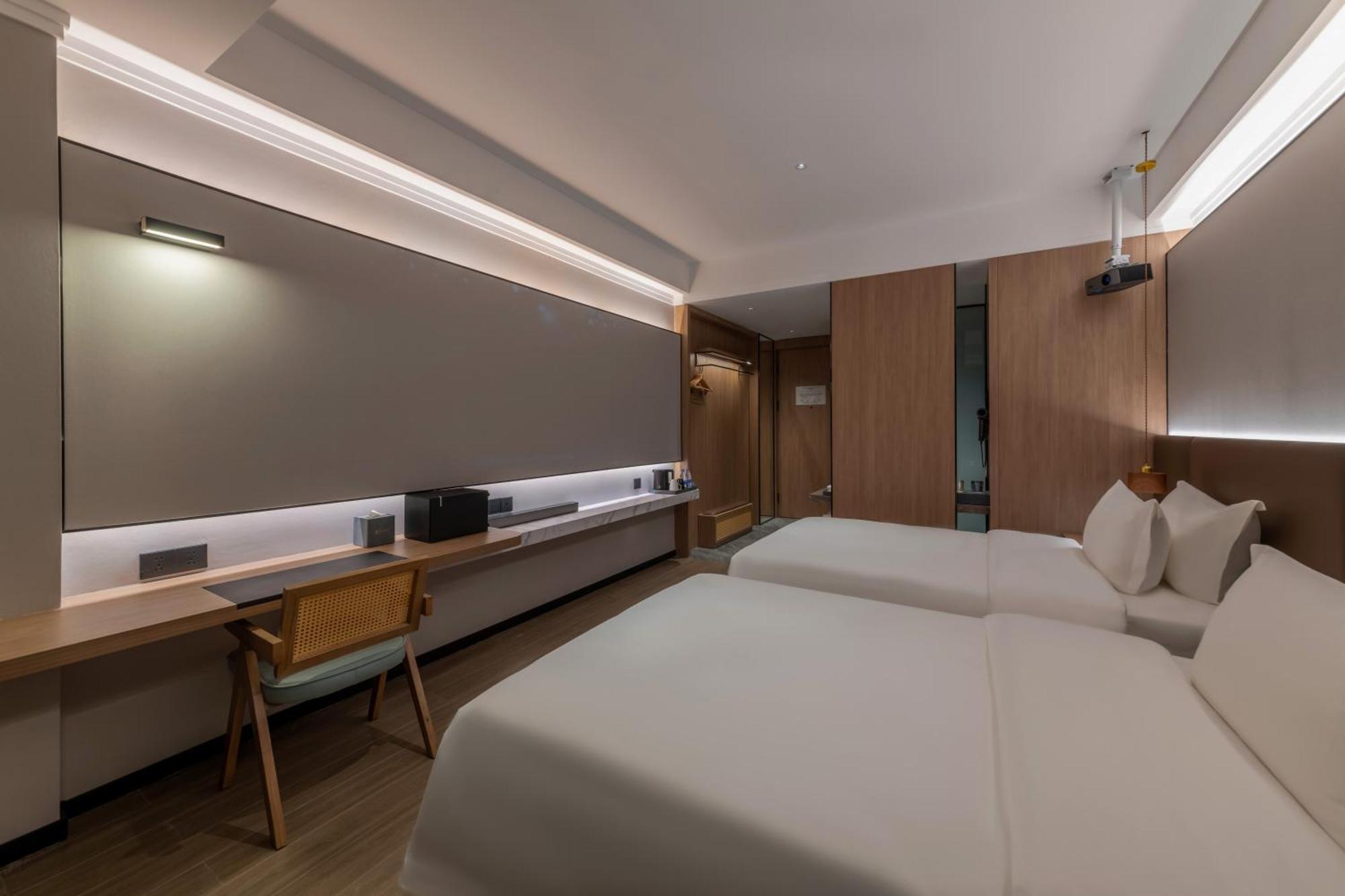 Luyue Hotel Movie Hotel Huaqiangbei Convention And Exhibition Center Branch Shenzhen Exterior photo