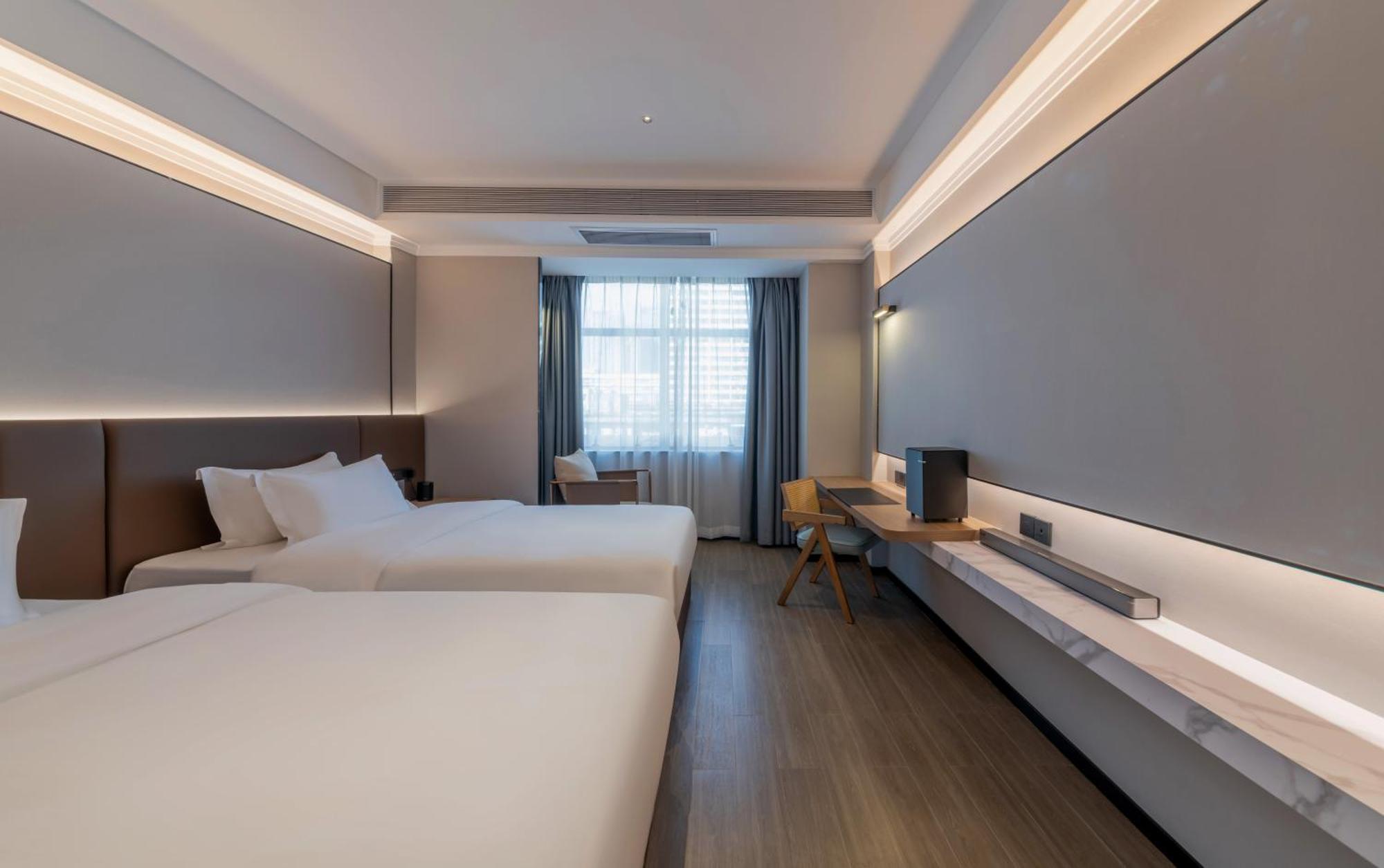Luyue Hotel Movie Hotel Huaqiangbei Convention And Exhibition Center Branch Shenzhen Exterior photo